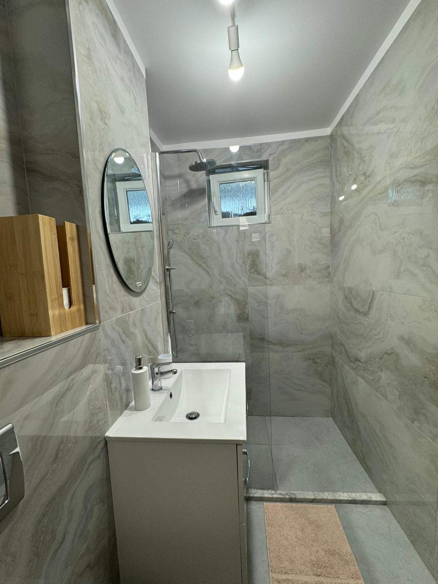 Apartament Central Râmnicu Vâlcea Eksteriør bilde