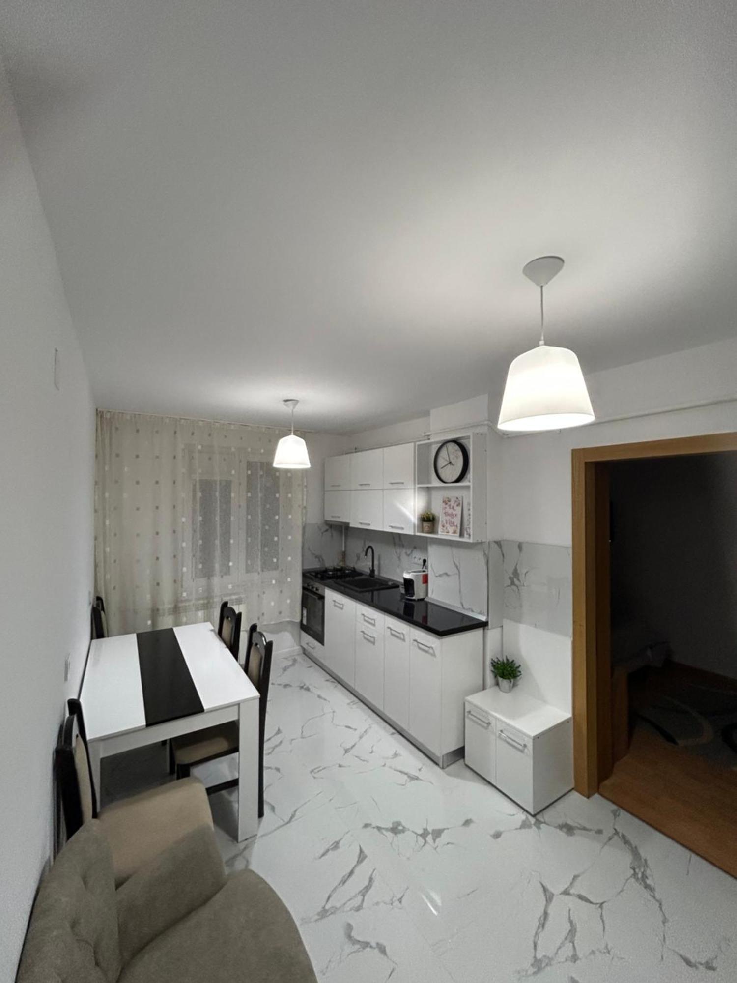 Apartament Central Râmnicu Vâlcea Eksteriør bilde